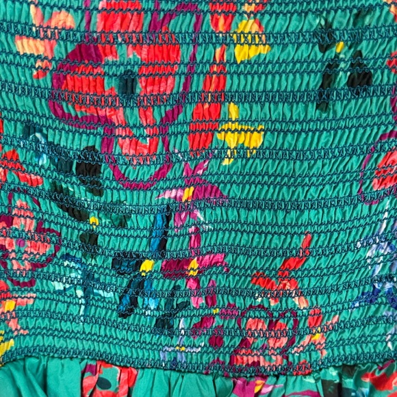 Colorful Floral Ruffle Blouse - Picture 2 of 4